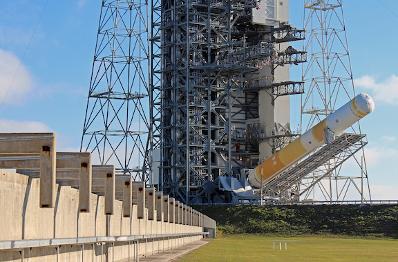 United Launch Alliance: Launch Vehicle on Stand: Delta IV WGS-10