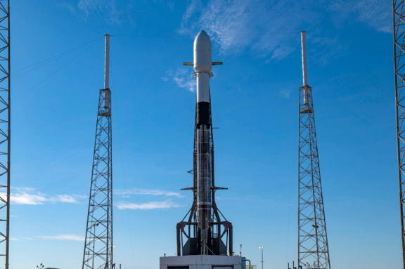 Falcon 9 on pad