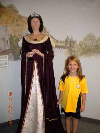 ImPrettierThanQueenIsa0002