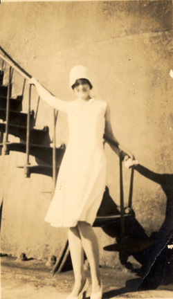 10--Florence-Honeywell-age-19