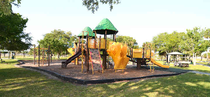 RotaryRiverfrontPlaySet.jpg