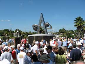 Apollo monument dedication - admiring crowd