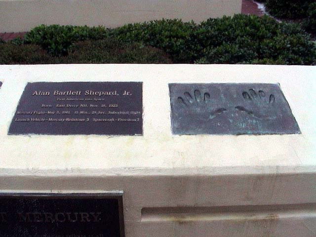 03-AstronautDedications